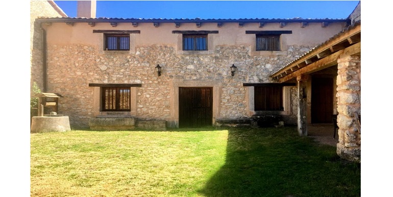 Bonita Casa De Campo Con Mucho Encanto A 95km De Madrid Por La A 1 Inmobiliaria Ambito Segovia